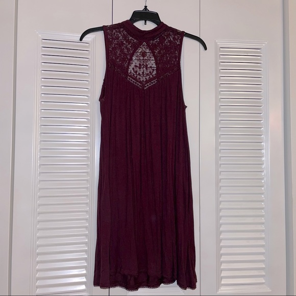 American Eagle Outfitters Dresses & Skirts - AE 🦅 Burgundy Lace Sleeveless Dress